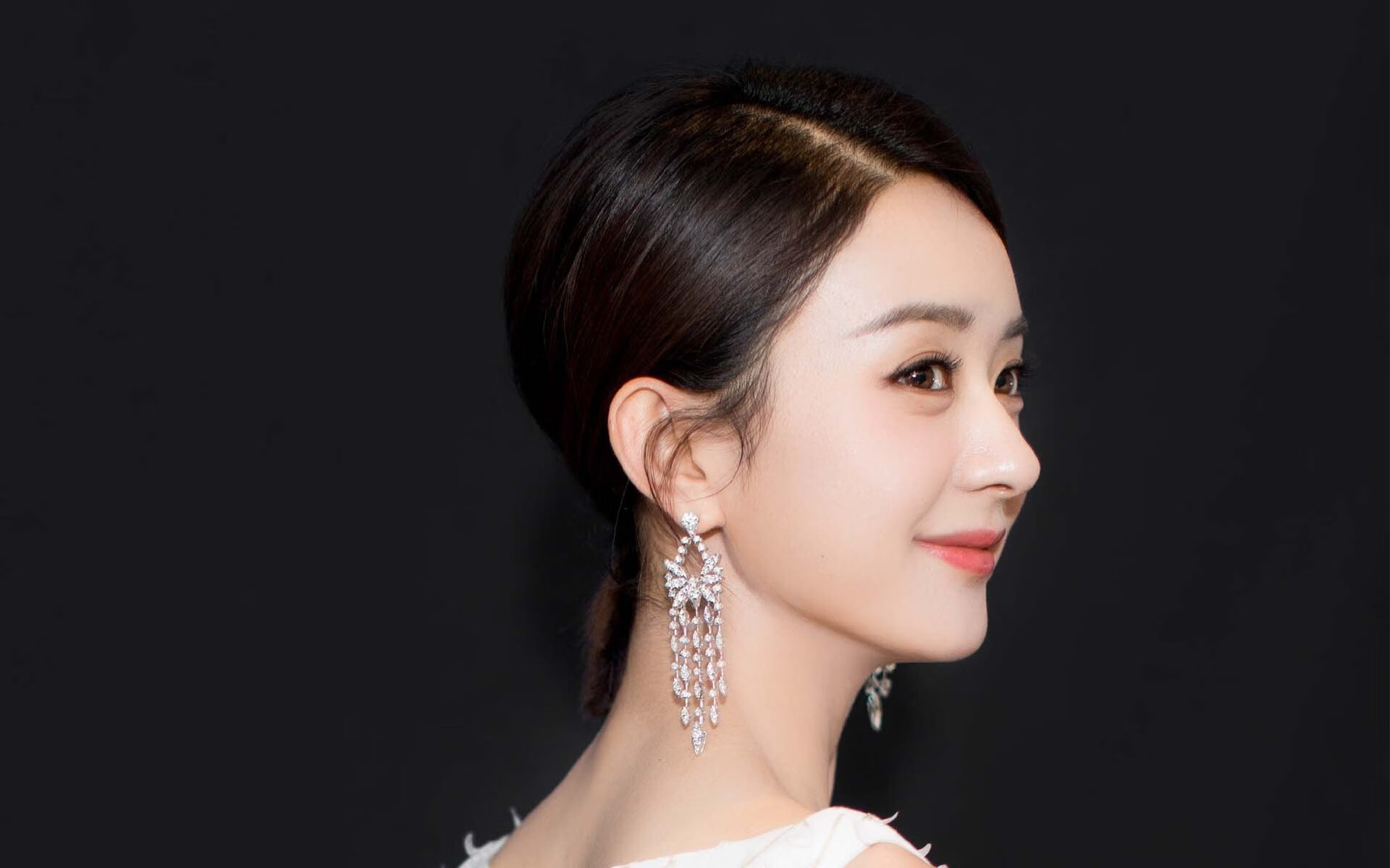 年度焦点之夜，拉梅洛魔术师般演出，一球定江山