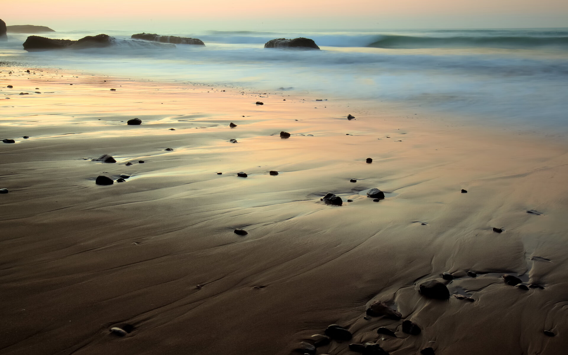 对决的哲学，爱德华兹的绚烂爆发与雷霆的寂静绝杀